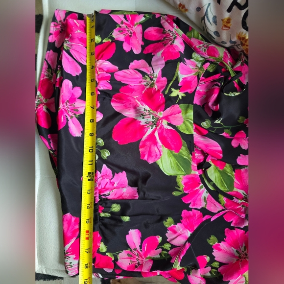 Nasty Gal floral dress in size 12 - Picture 7 of 7